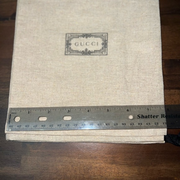 Gucci Shoe Dust Bags - Picture 6 of 7